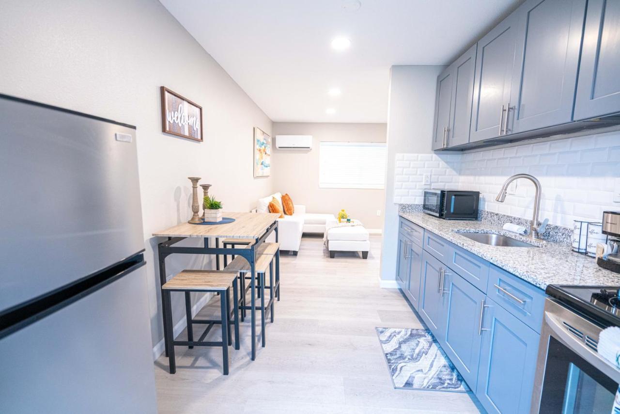 טאמפה University Serenity Suites מראה חיצוני תמונה